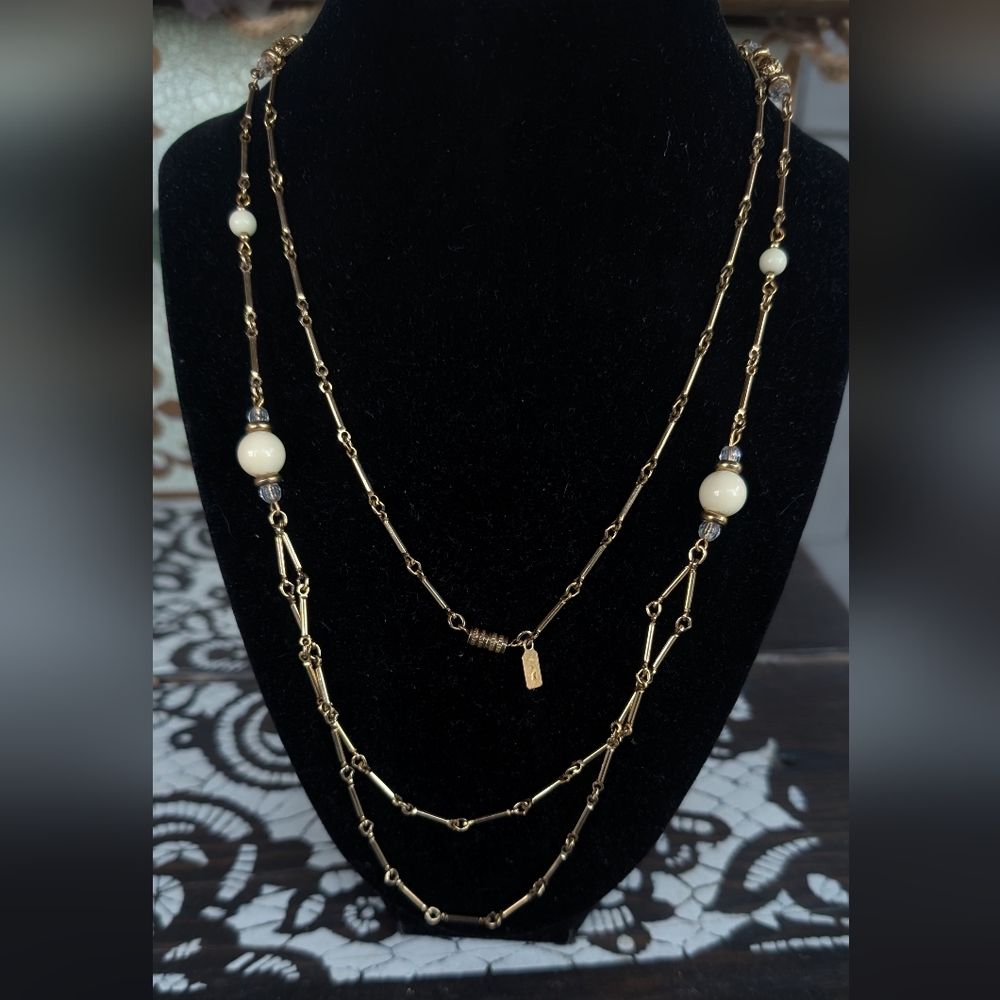 Elegant Vintage  Gold and Cream‎ Layered Necklace